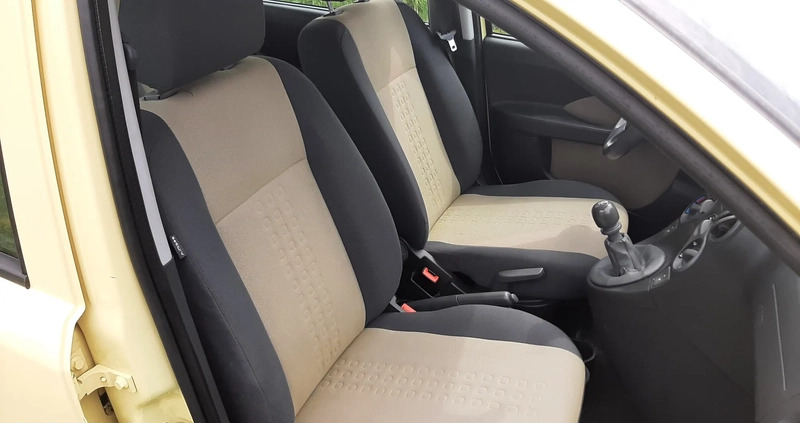 Fiat Panda cena 13300 przebieg: 123000, rok produkcji 2009 z Zwoleń małe 326